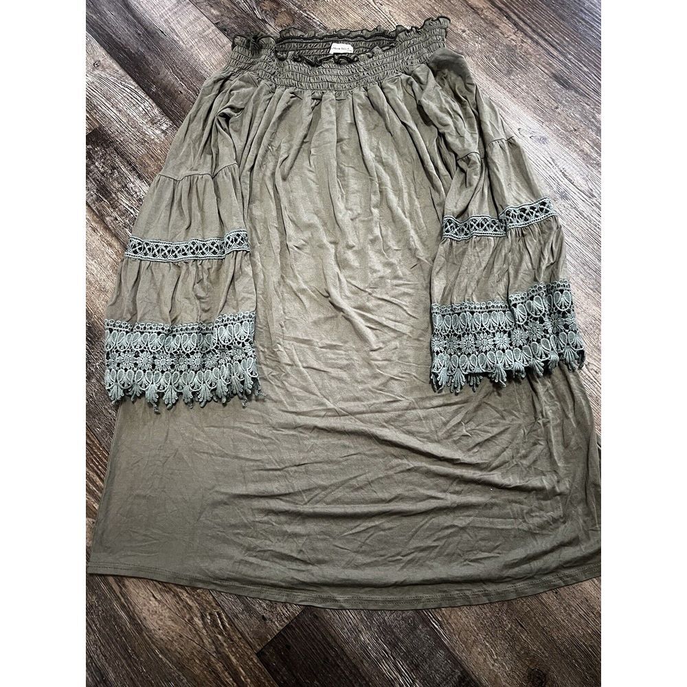 Southern Stitch Dress Size Small On/Off Shoulder Olive Green